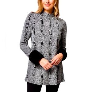 Tyler Boe Karina Jacquard Tunic Fur Trim Cuffs Snake Print Black/White Women’s S